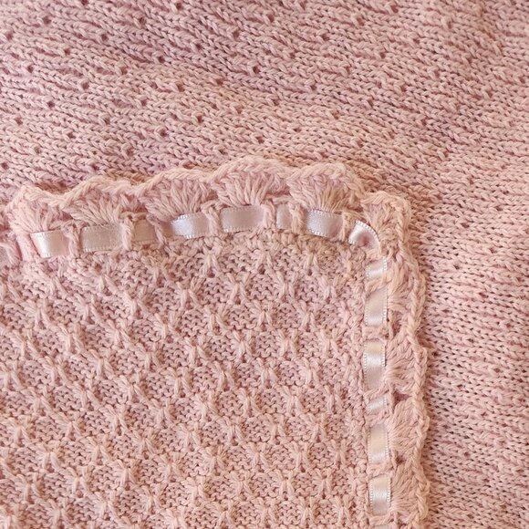 Pink knitted baby alpaca blanket hand made with matching cap - Picture 7 of 7